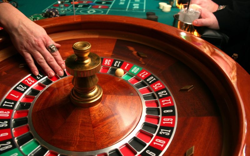 Luật chơi Roulette ra sao?